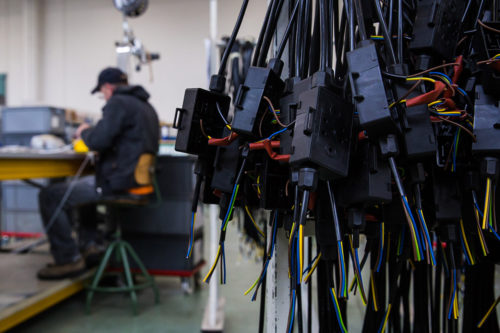 Facon Srl si occupa dello sviluppo e della commercializzazione di cablaggi elettrici
